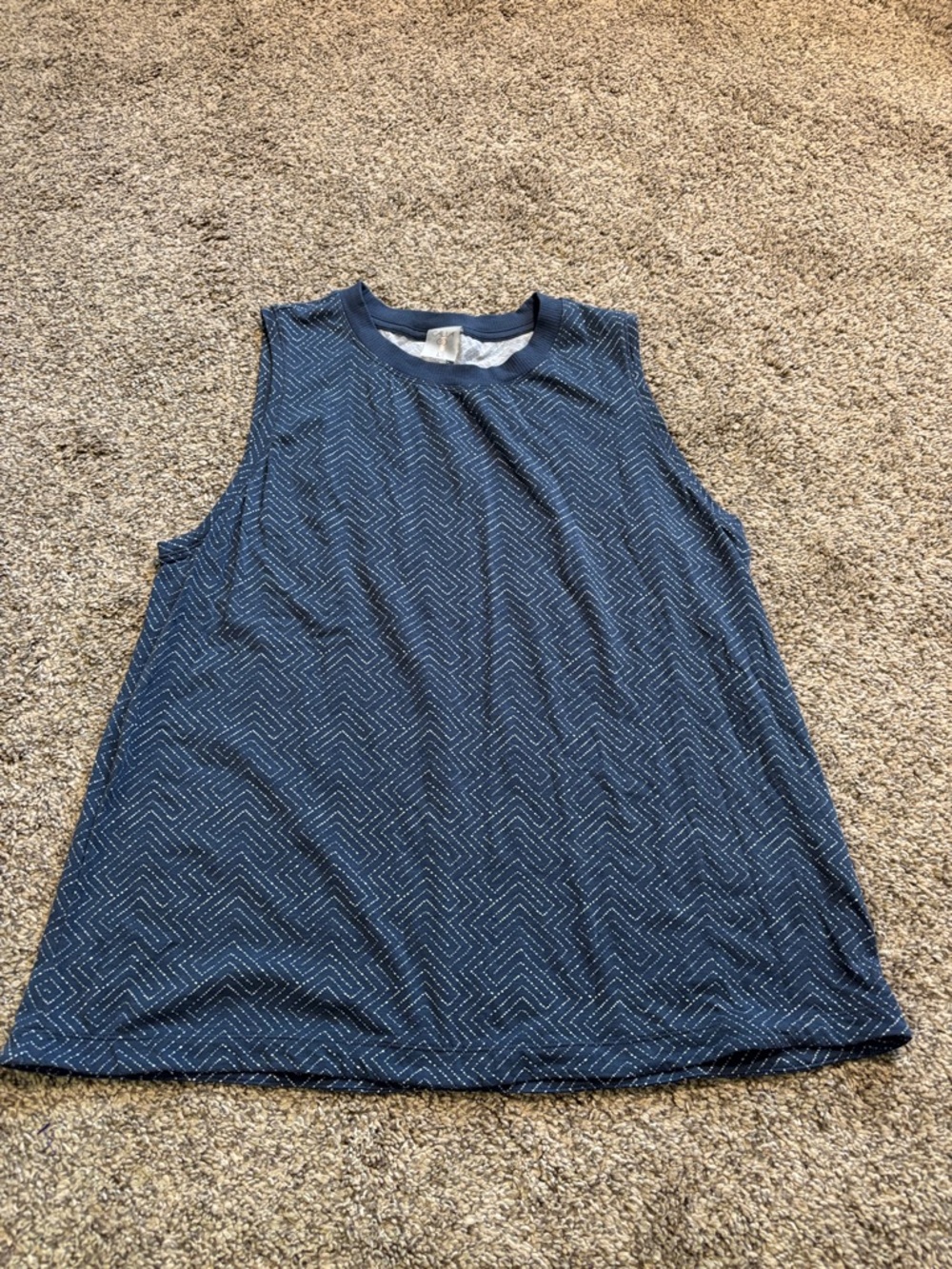 CALIA by Carrie Underwood tank top size large